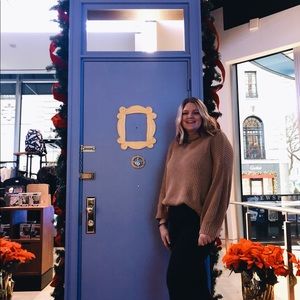 Meet your Posher, Sam